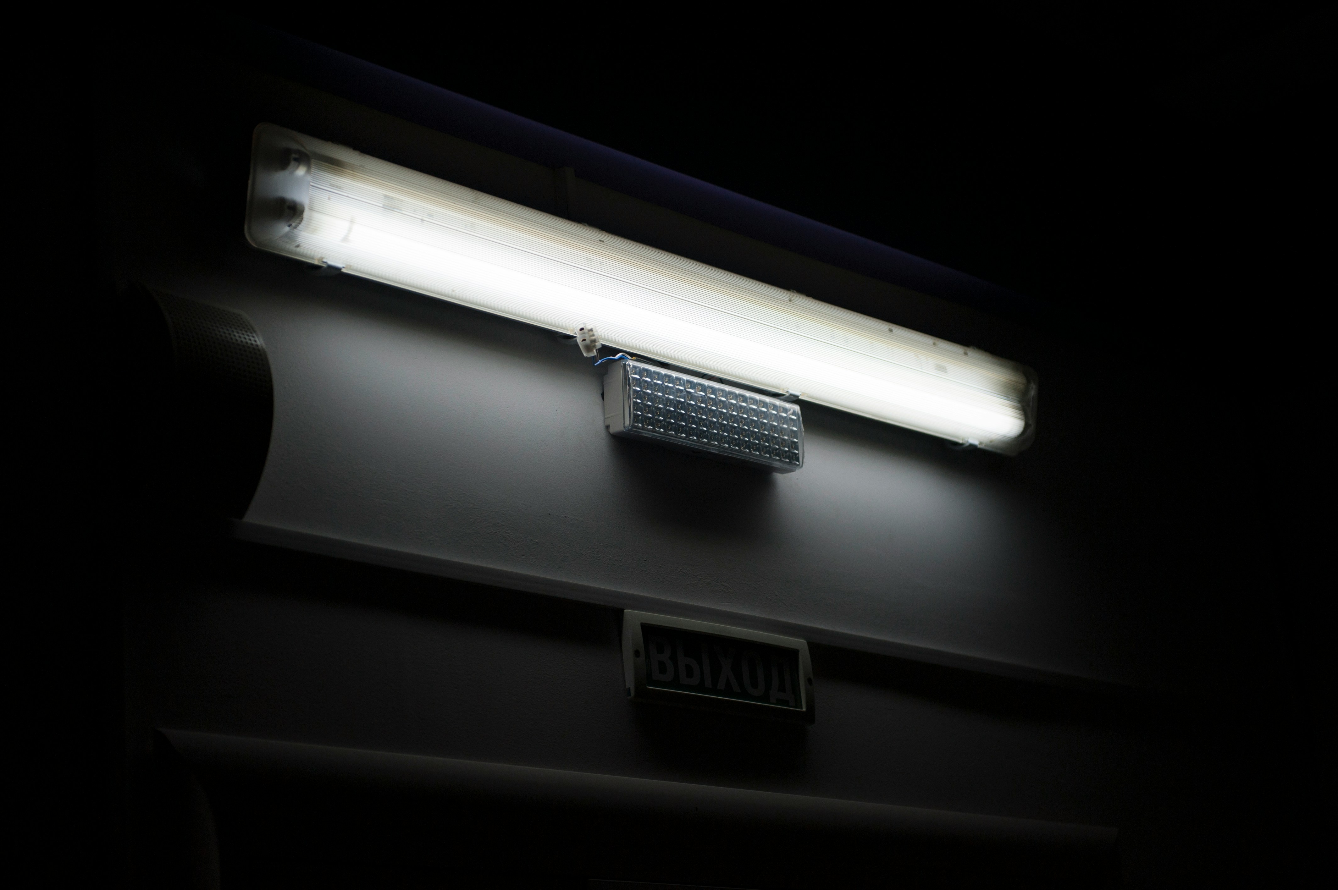 LED és hagyományos izzó összehasonlítása